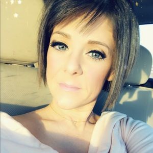 Meet your Posher, Stacey